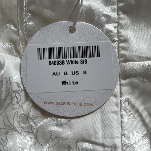 Selfie Leslie Paris Muse Gathered Bust Romper White Small - Picture 6 of 7